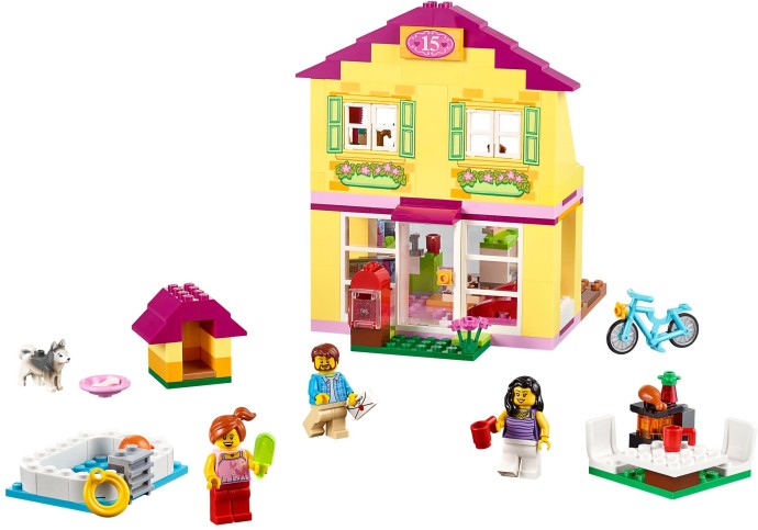 LEGO® Family House