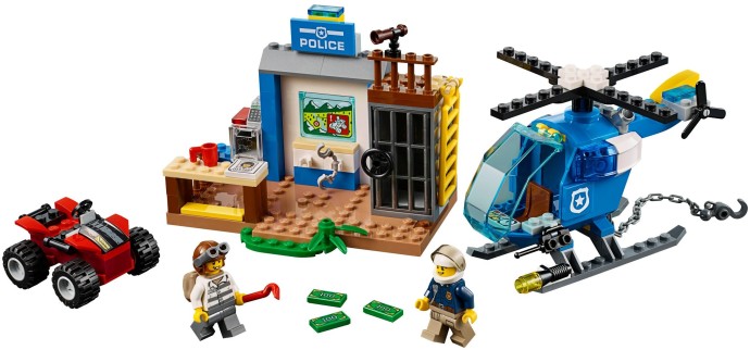 LEGO® Mountain Police Chase