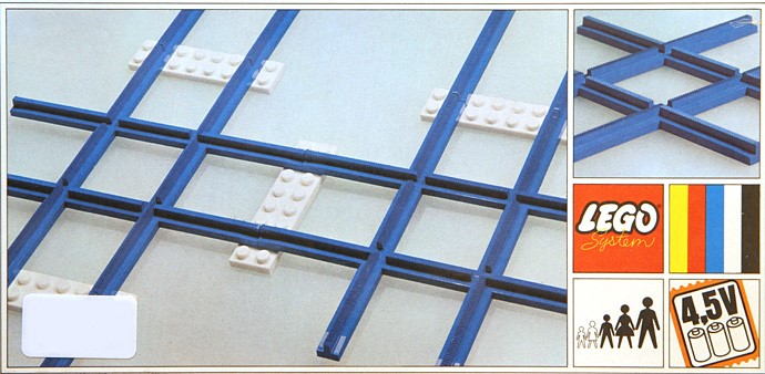 LEGO® 2 Cross Rails, 8 Straight Tracks, 4 Base Plates