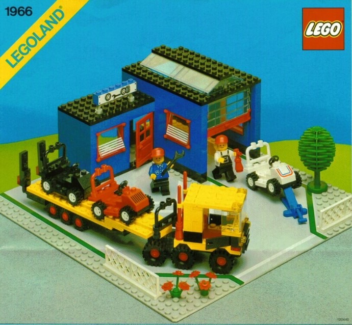 LEGO® Car Repair Shop