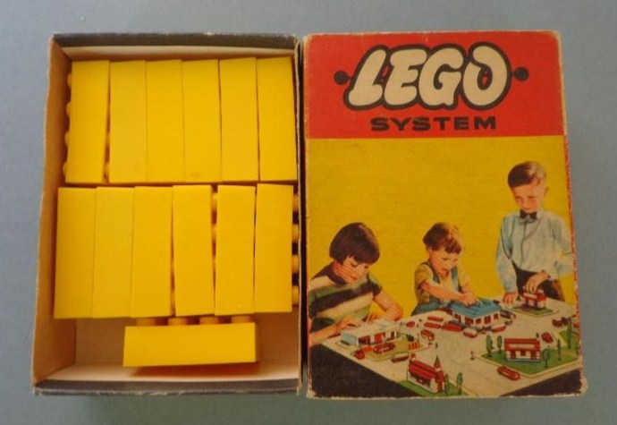LEGO® 2 x 4 Bricks