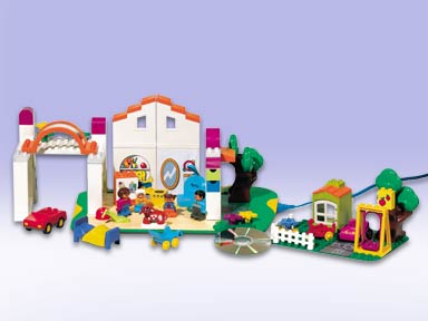 LEGO® {House with CD-ROM}