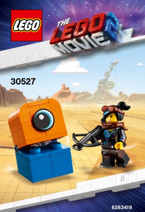 LEGO® Lucy vs. Alien Invader