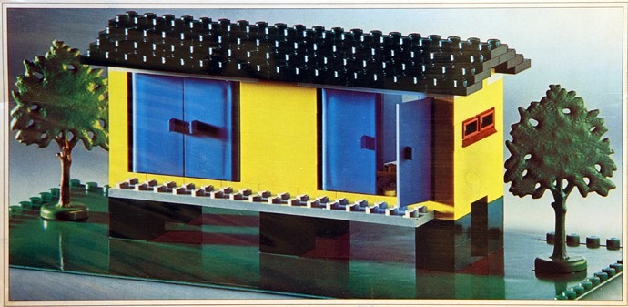 LEGO® Warehouse