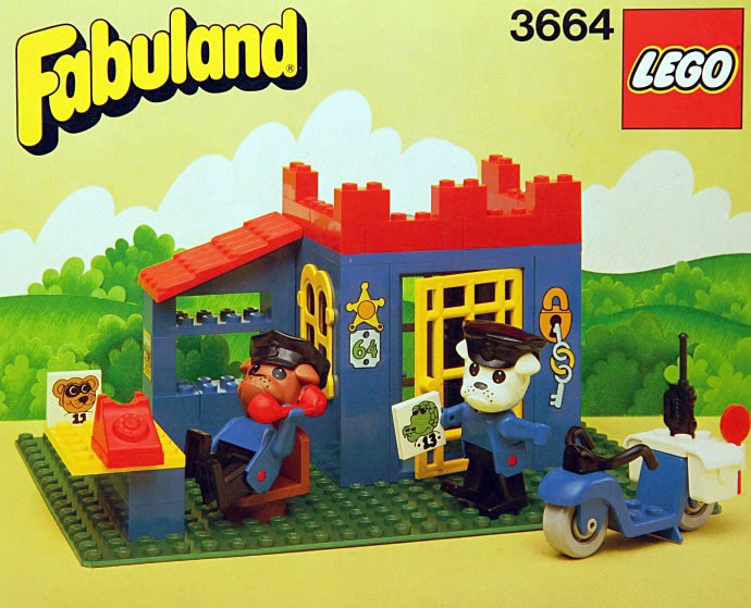 LEGO® Bertie Bulldog (Police Chief) and Constable Bulldog