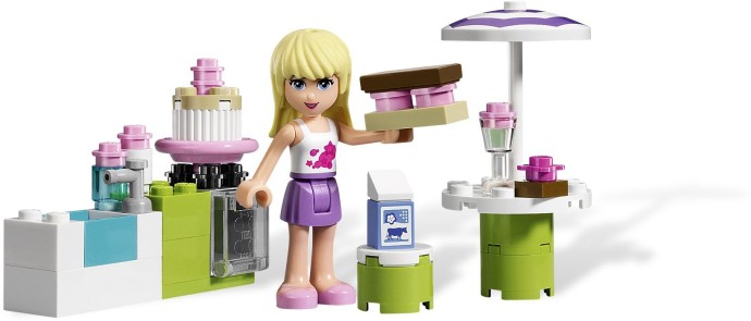 LEGO® Stephanie's Outdoor Bakery