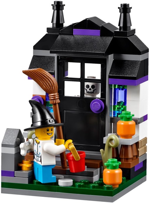 LEGO® Trick or Treat Halloween Set