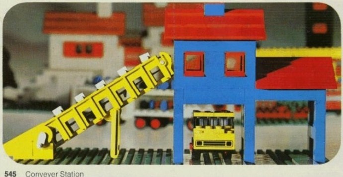 LEGO® Conveyor Station