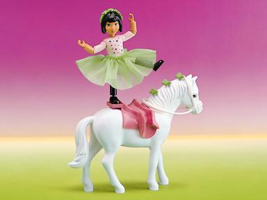LEGO® Lucinda and Cressida