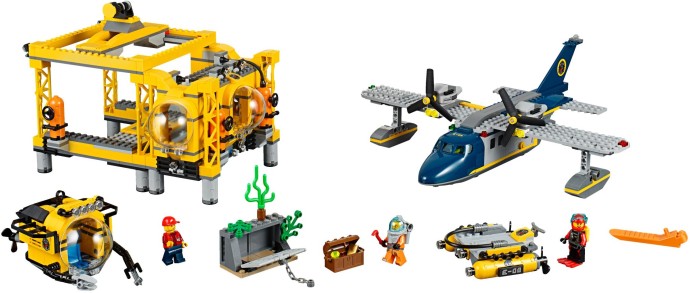 LEGO® Deep Sea Operation Base