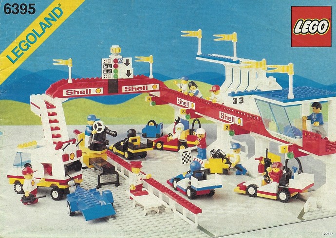LEGO® Victory Lap Raceway