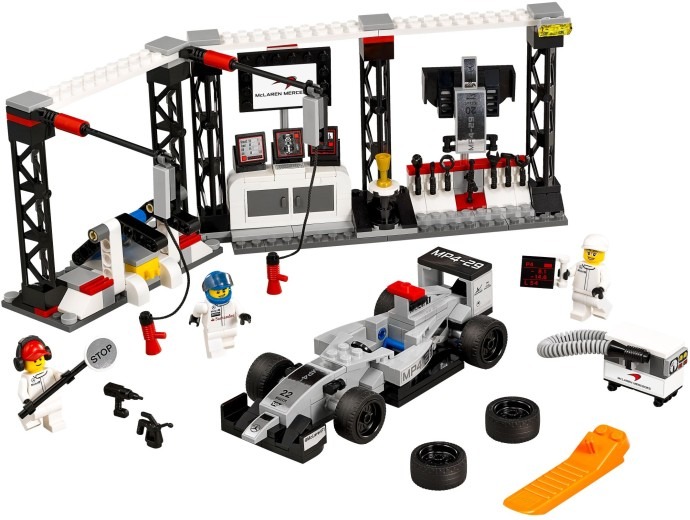 LEGO® McLaren Mercedes Pit Stop