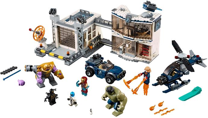 LEGO® Avengers Compound Battle