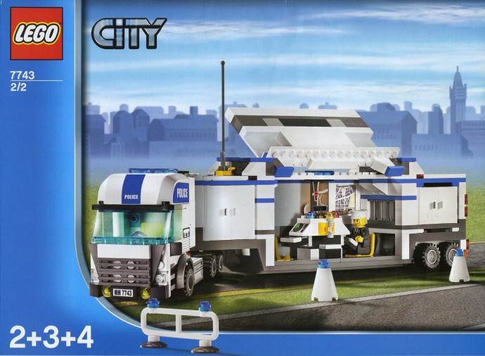 LEGO® Police Command Centre