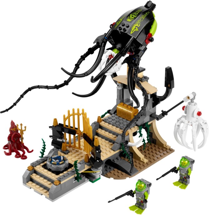 LEGO® Gateway of the Squid