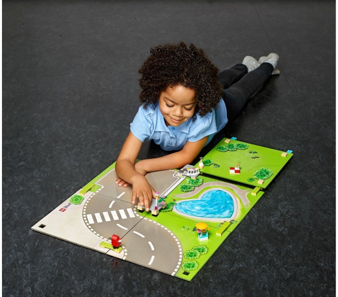 LEGO® Playmat and accessory set