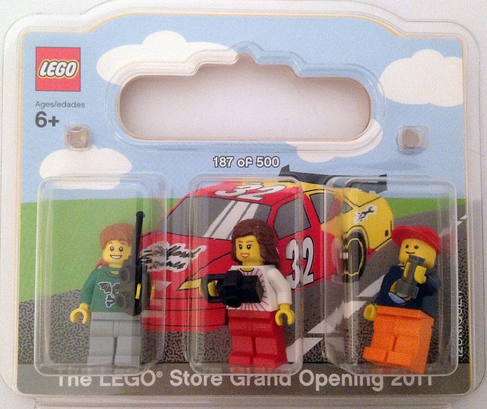 LEGO® Castleton Square Exclusive Minifigure pack